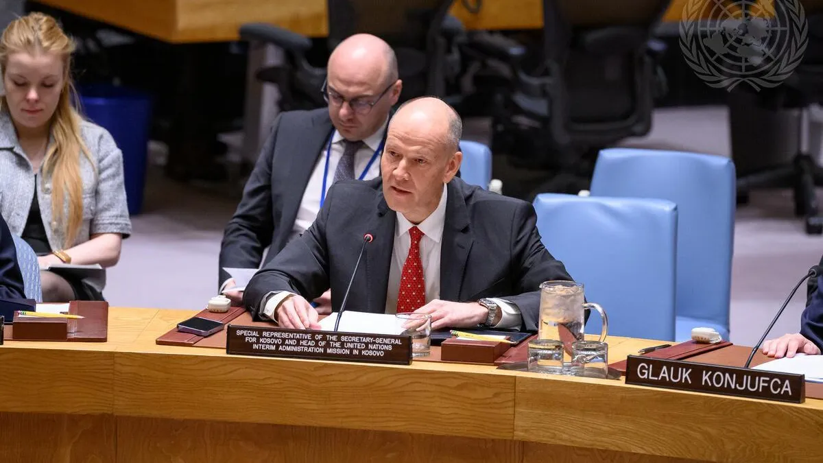 SRSG Peter N. Due speaking at UN Security Council session