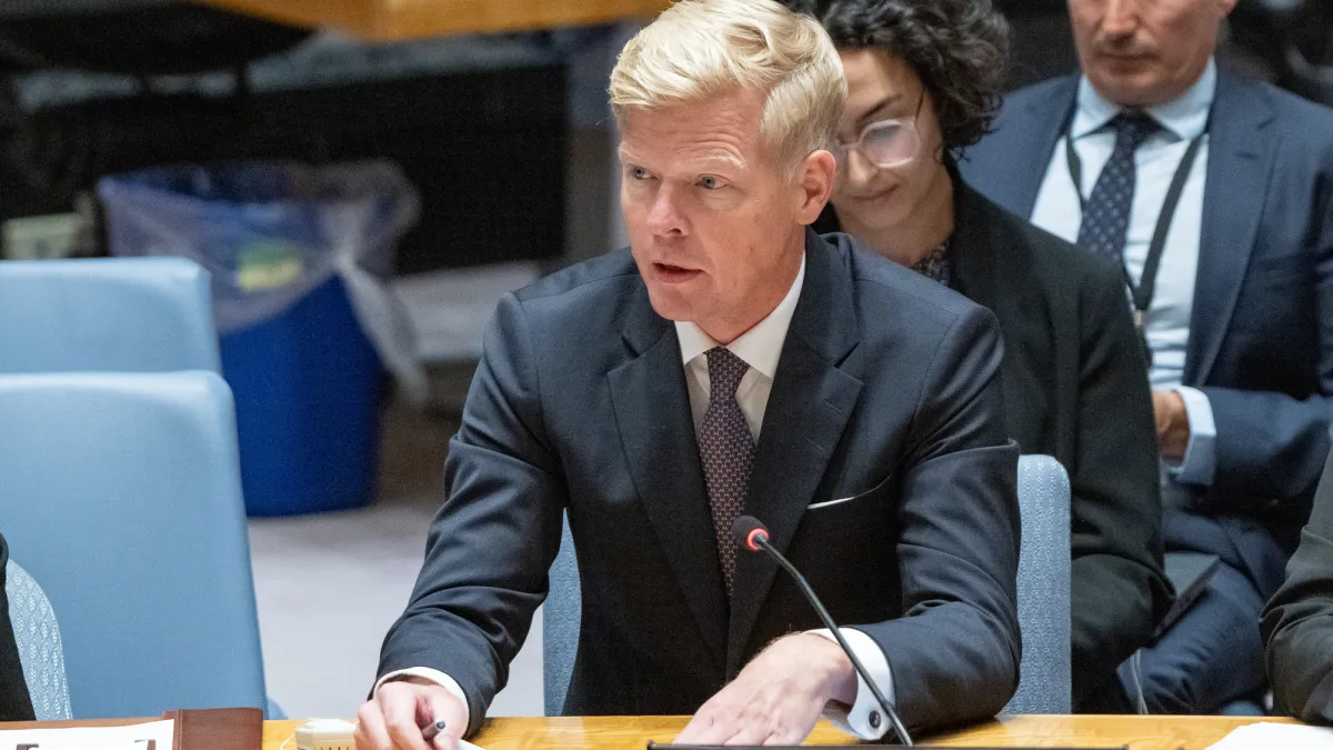 Hans Grundberg, Special Envoy of the Secretary-General for Yemen, briefs the Security Council meeting on the situation in the Middle East (Yemen).