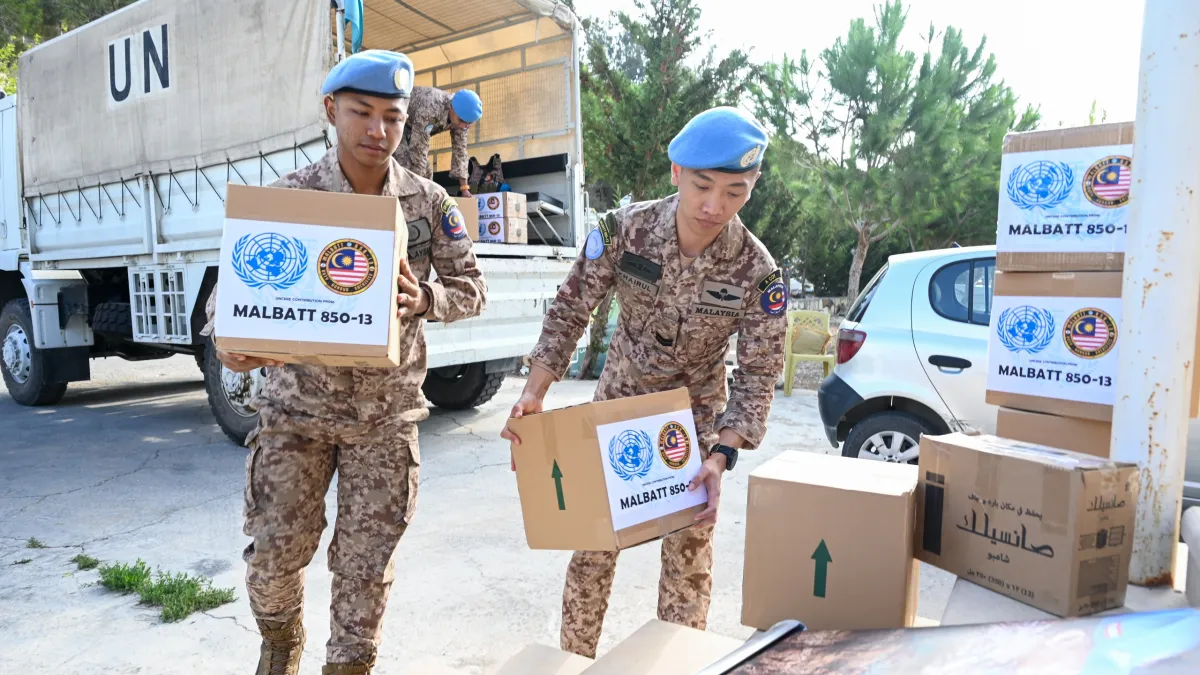 UNIFIL peacekeepers work alongside communities to support recovery