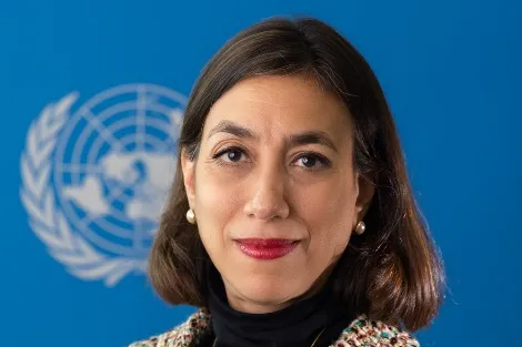 Laura E. Flores