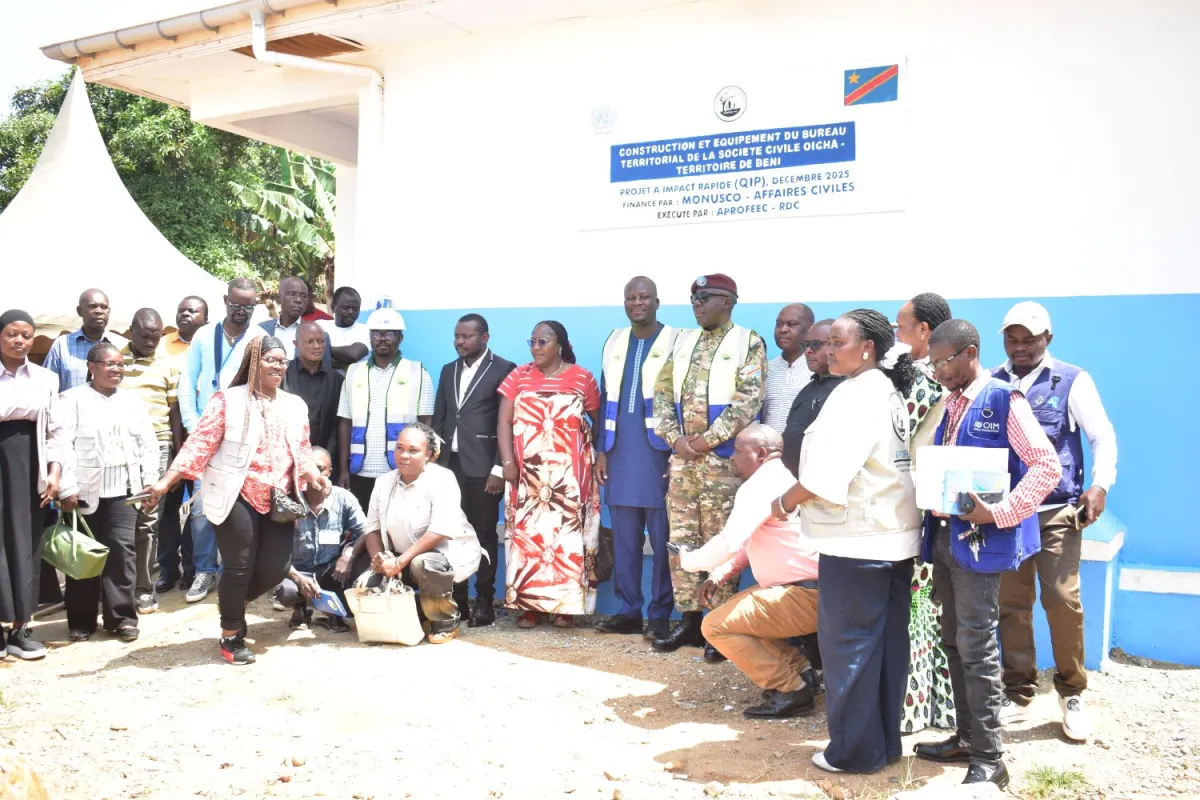 The building includes an office for the president, an office for the rapporteur, a reception area for the secretariat, an archive space, and a large meeting room. Photo MONUSCO ©Martial Mukeba wa Mukeba