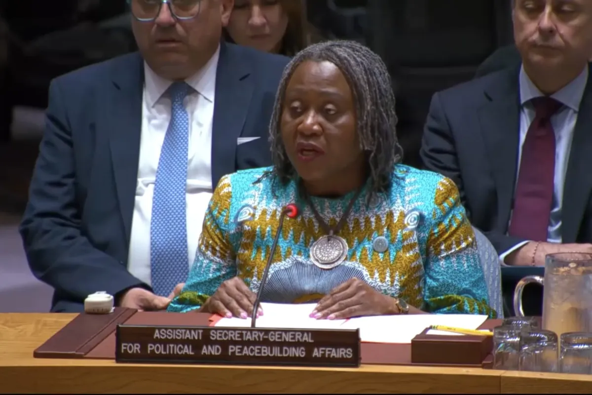 ASG Pobee briefs the Security Council.